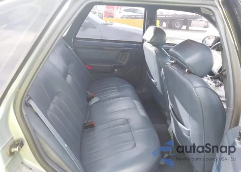 1990 Mercury Sable Gs from USA, damaged, VIN 1MECM50U6LA625565